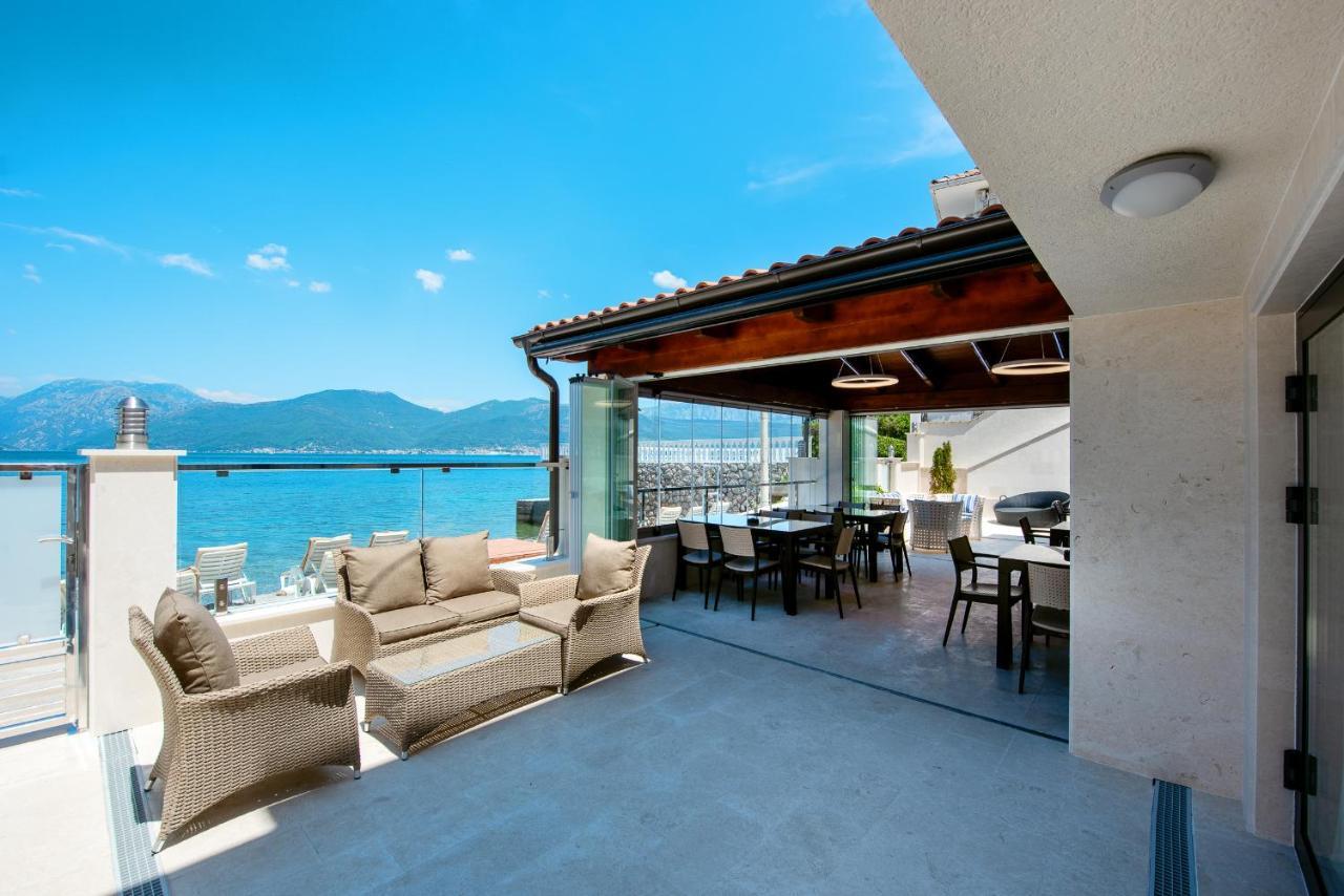 Santorini Apart Крашичі Екстер'єр фото