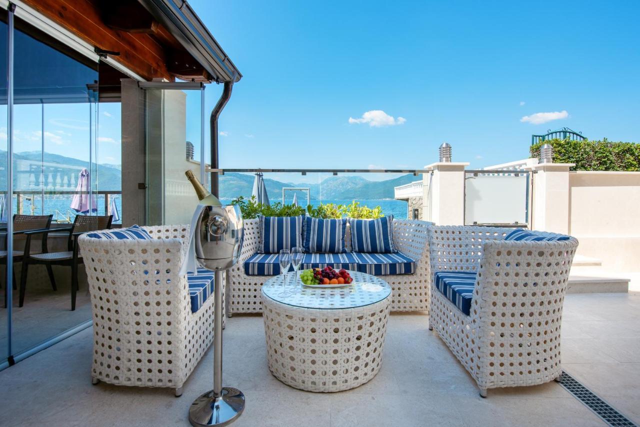 Santorini Apart Крашичі Екстер'єр фото