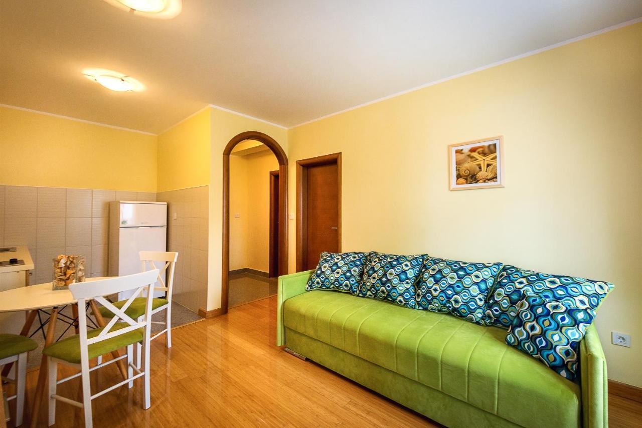 Santorini Apart Крашичі Екстер'єр фото