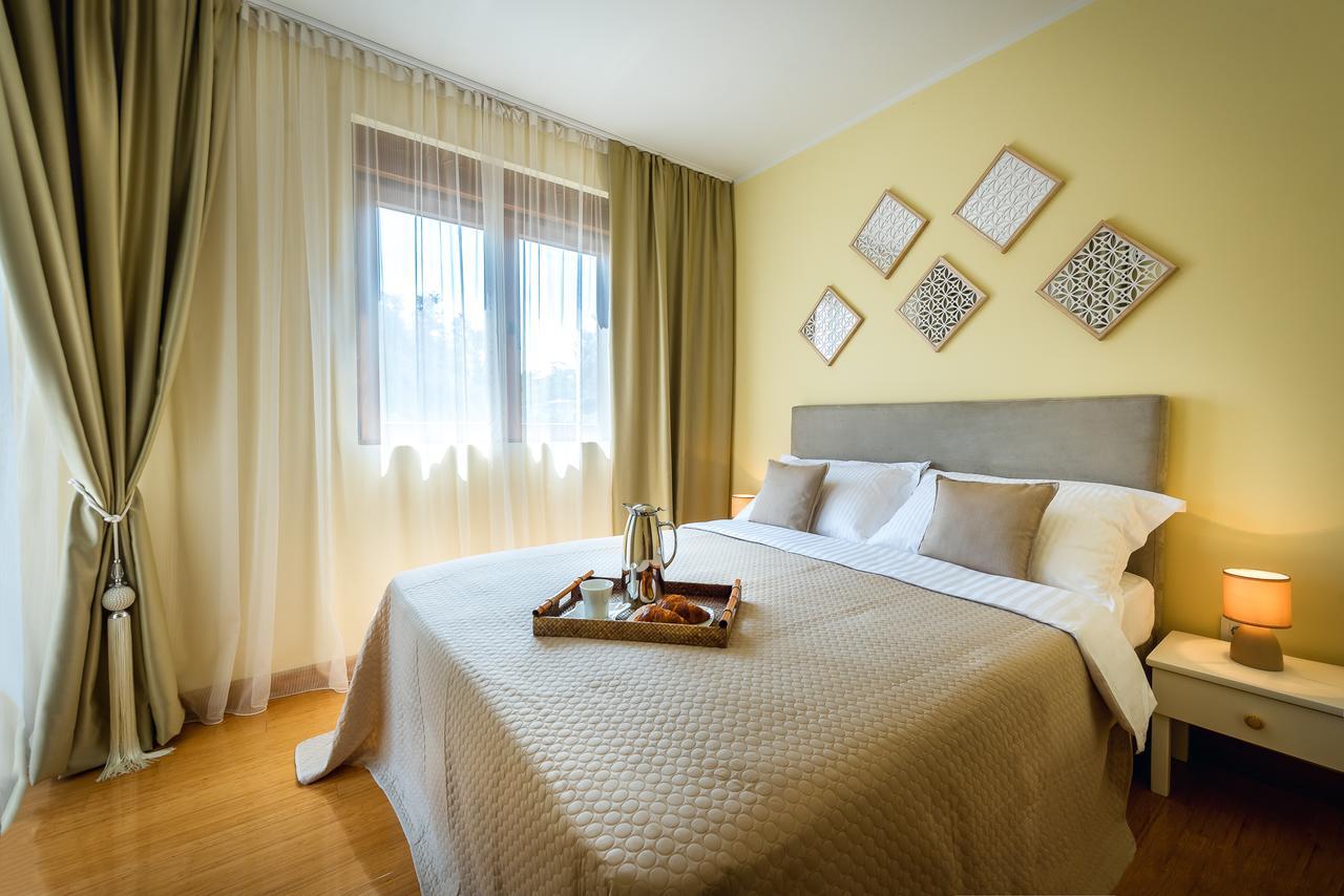 Santorini Apart Крашичі Екстер'єр фото