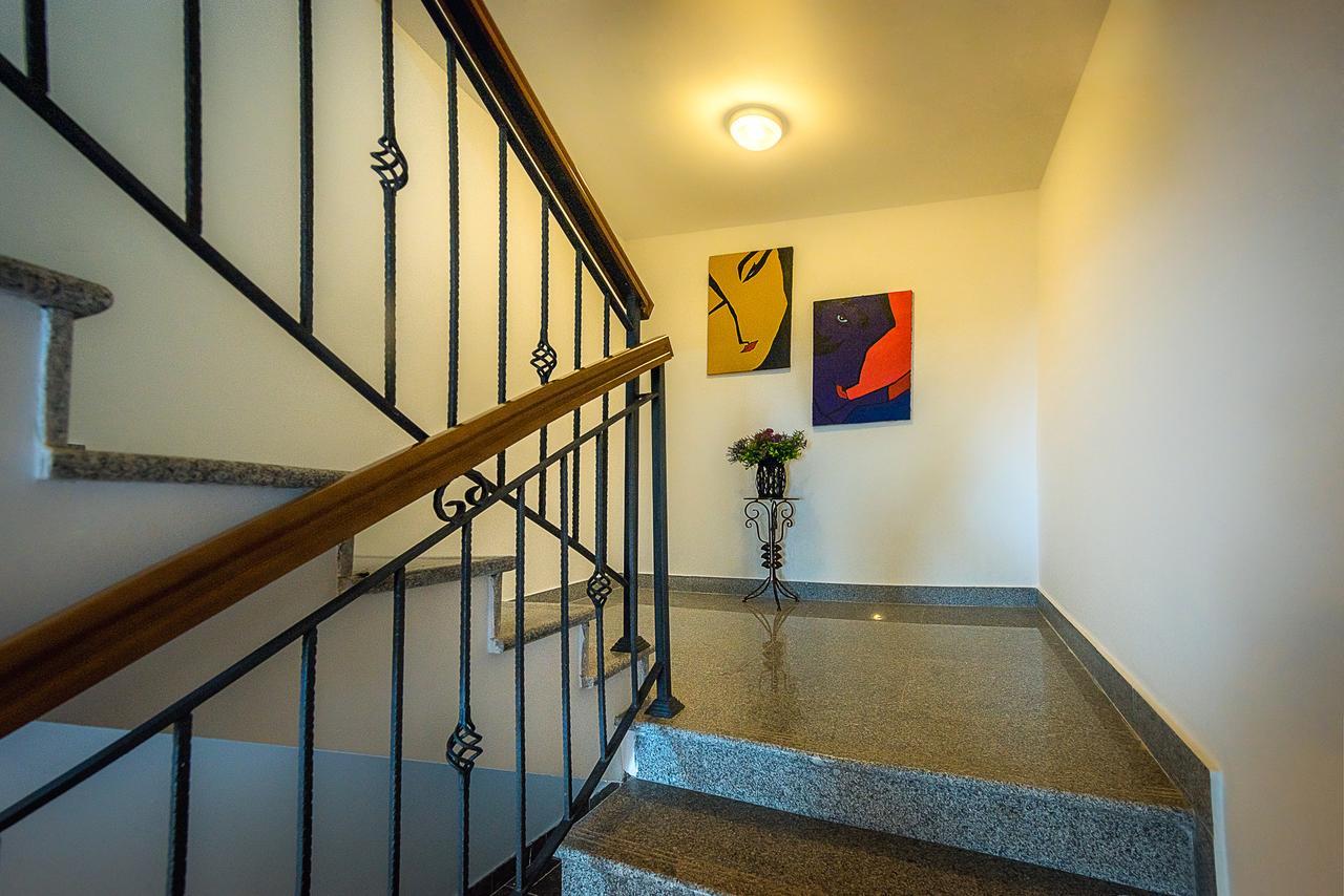 Santorini Apart Крашичі Екстер'єр фото