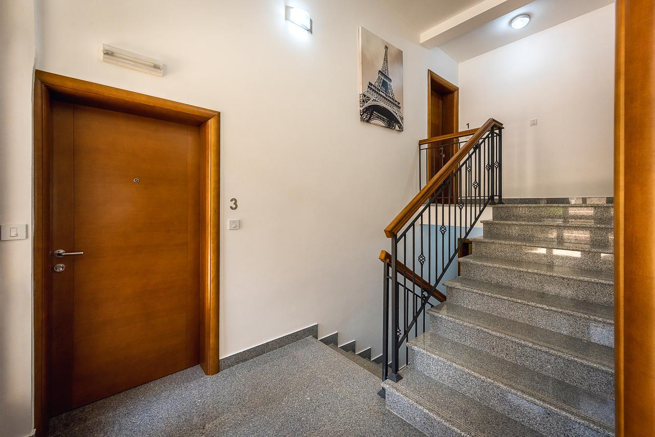 Santorini Apart Крашичі Екстер'єр фото
