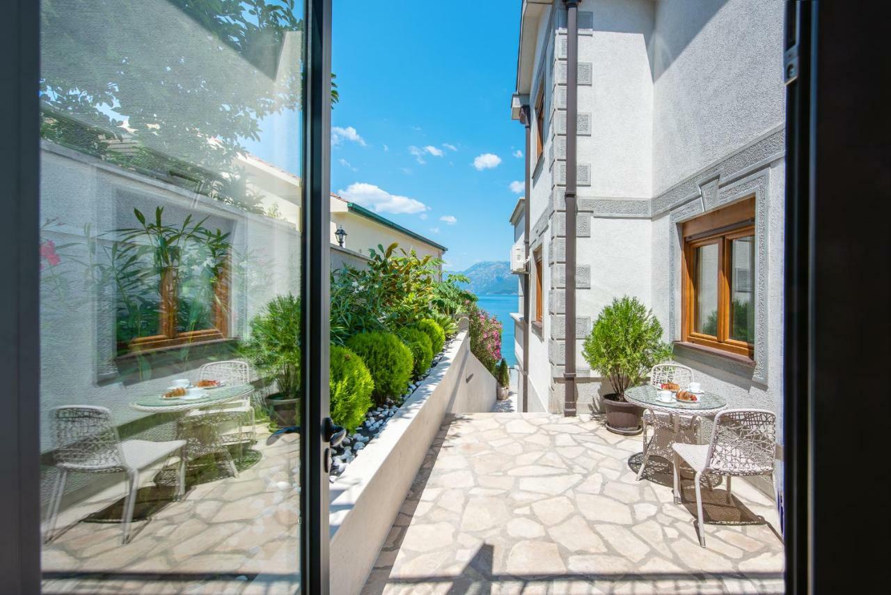Santorini Apart Крашичі Екстер'єр фото